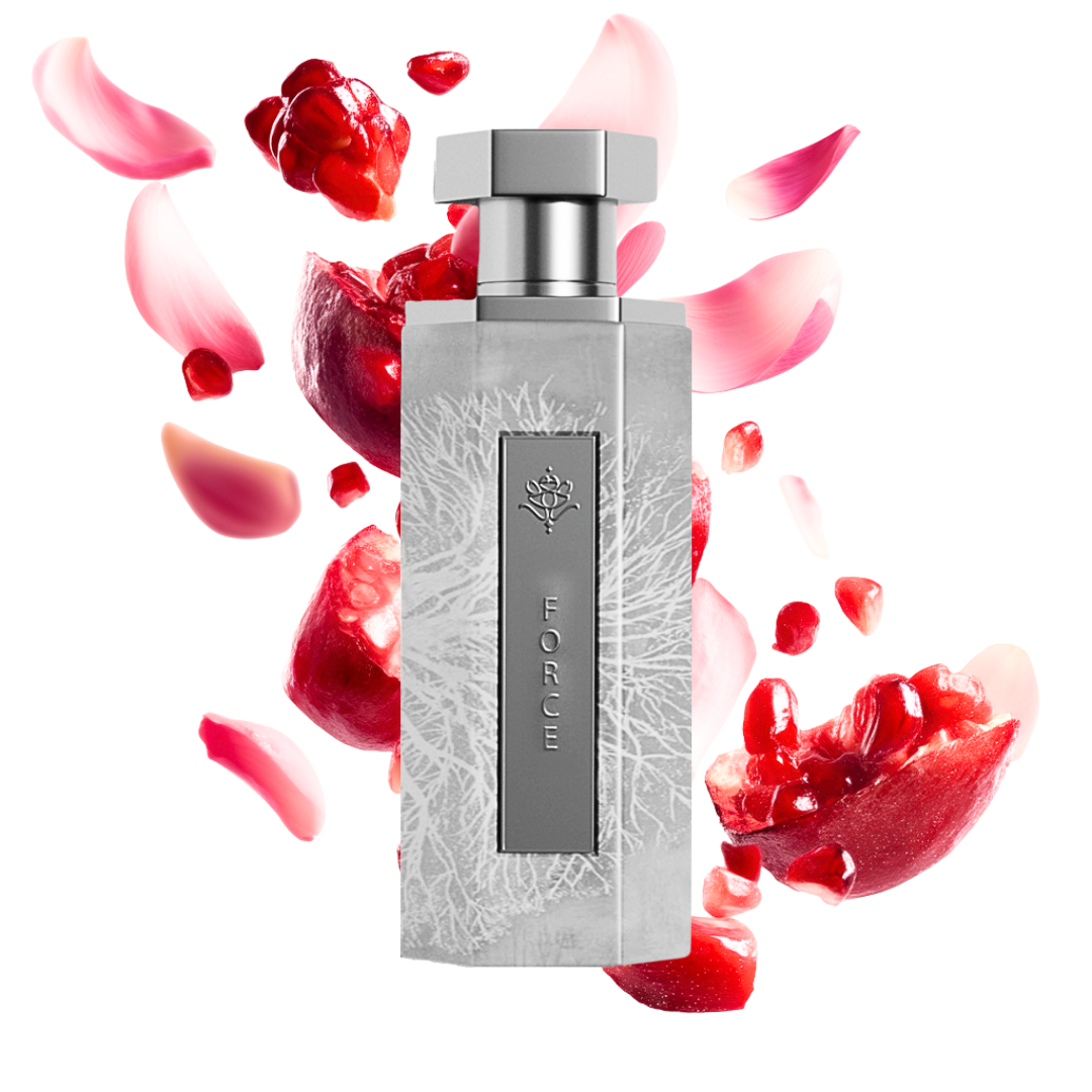 Reef Titan 200ml – grauer Flakon umgeben von Lotusblüten und Granatapfel