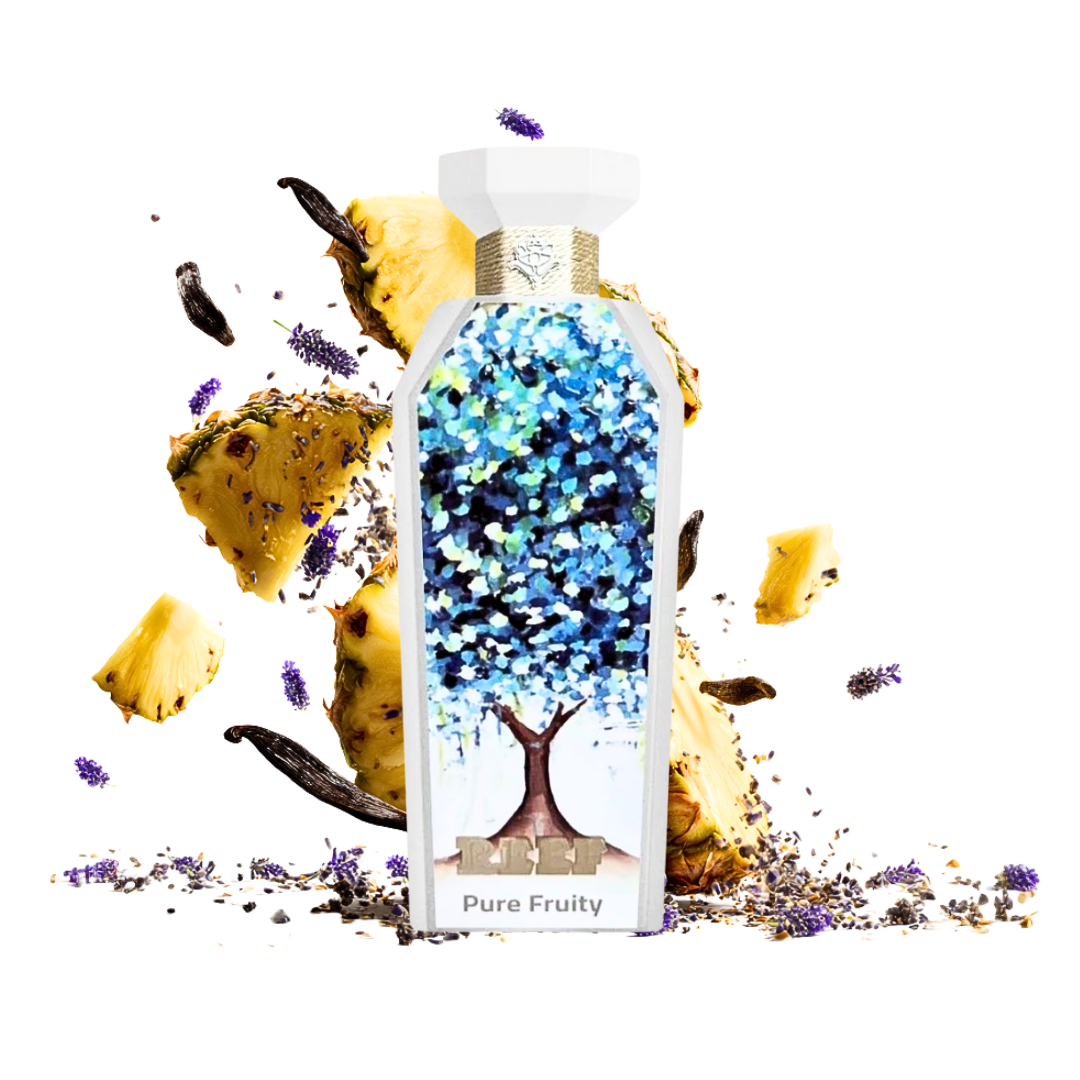 Reef Pure Fruity 150ml – weißer Flakon umgeben von Jasmin und Orangenblüten